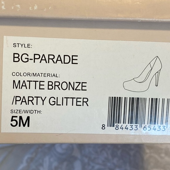 BCBGeneration Parade Bronze Pump - Picture 9 of 12
